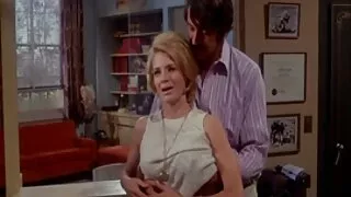 O tânără film cu femei goale studentă blondă se bucură să se fută cu noul ei iubit.