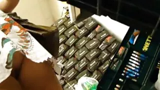 Bărbatul și-a înșelat soția pe femei guale 8 Martie. Cu ochelari.