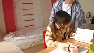 Dracului după o luptă. femei care danseaza goale