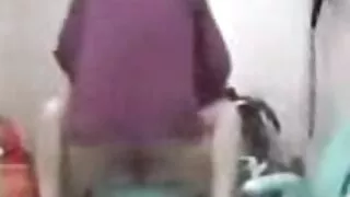 Fata fete goale la plaja Se masturbeaza dupa ce a citit un roman.