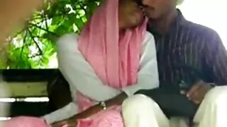Asiatice poze femei goale gratis masaj negru.